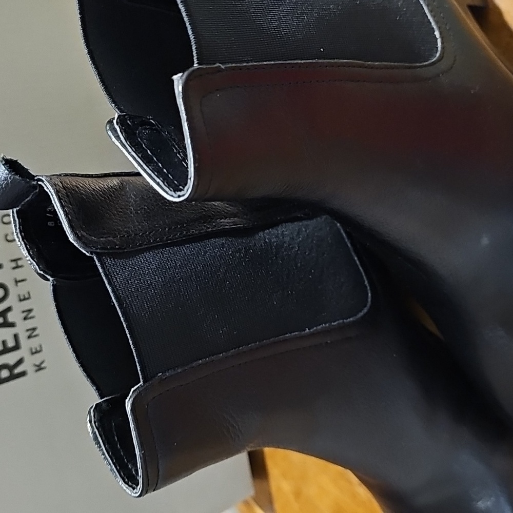 NEW!! NEW!! Kenneth Cole Reaction Black Chelsea Boots _ Size 8 - Picture 11 of 11